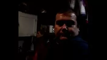 Putar Nongkrong dengan mrs. pada malam natal.
