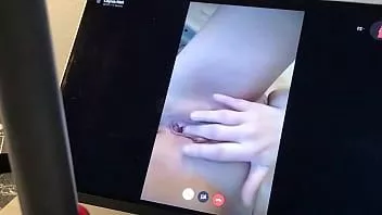تشغيل مفلس ناضجة تقوم بممارسة الجنس عبر الإنترنت مع مروحة أثناء الحجر الصحي الوبائي باستخدام leyva hot ctdx