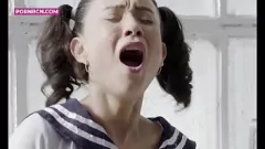 play Orgasme éjacule hardcore avec une ado asiatique en cosplay