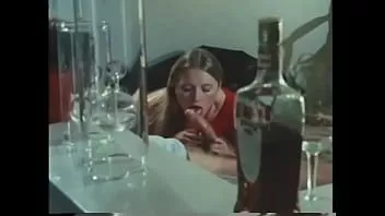 Redare O blondă plină de inimă, cu o siluetă slabă, Brigit Olsen nu se opune să-și aducă iubitul cu cea mai bună prietenă cu sâni plini de viață, cu condiția ca el să-i mulțumească pe amândoi