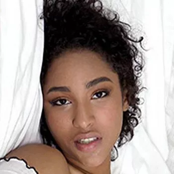 Pornstar Brixley Benz