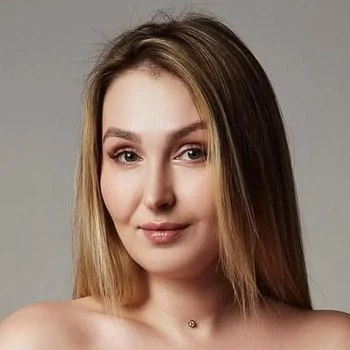अभिनेता Alina Rai